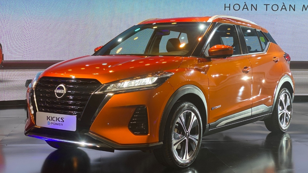 So-Sanh-Suzuki-Xl7-Hybrid-Va-Nissan-Kicks