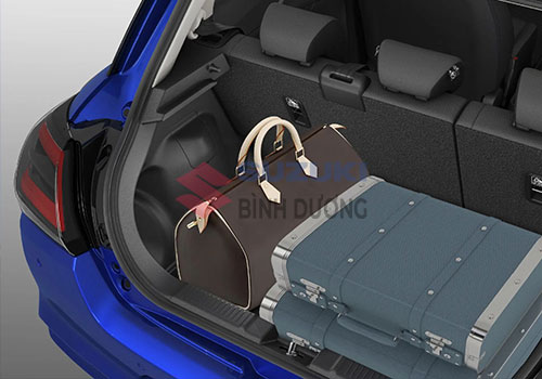 khoang hành lý xe ô tô Suzuki Swift rộng rãi khoang hành lý xe ô tô Suzuki Swift rộng rãi