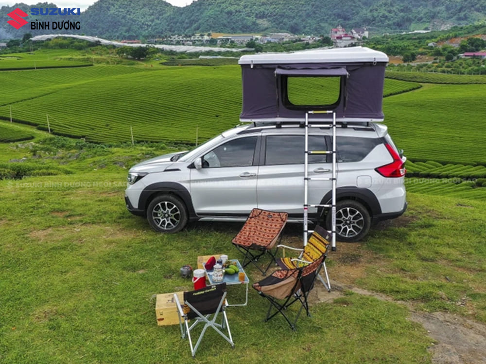 khoang hành lý suzuki xl7 hybrid tiện lợi chứa đồ đi camping