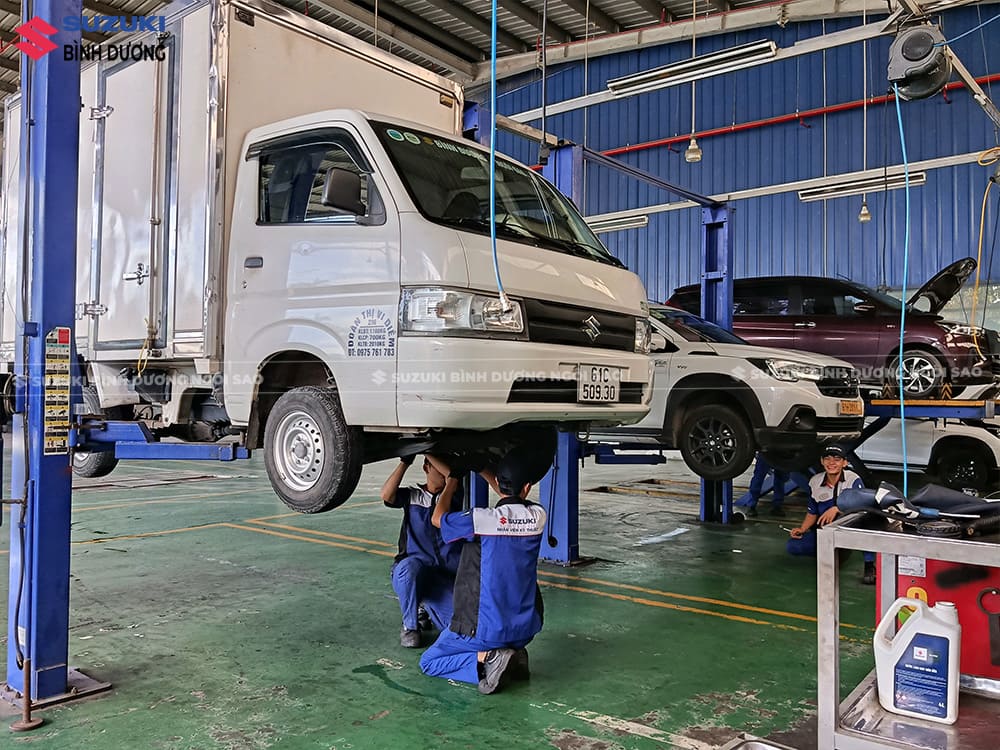 Suzuki Bình Dương với kỹ thuật viên sửa ô tô lành nghề