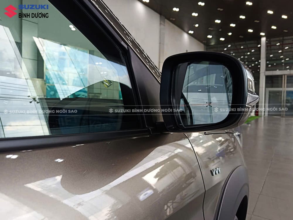 suzuki xl7 hybrid gương tích hợp đèn led